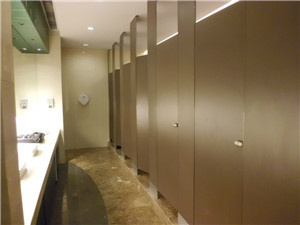 在哪能買到物超所值的衛生間隔斷--衛生間隔斷公司-福州騰勝辦公家具提供在哪能買到物超所值的衛生間隔斷--衛生間隔斷公司的相關介紹、產品、服務、圖片、價格辦公家具、辦公家具、衛生間隔斷、階梯教室、辦公桌椅、異性沙發、